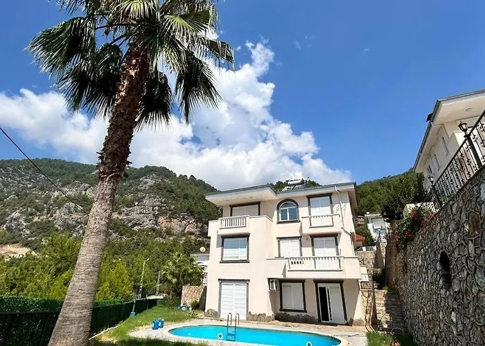 Ambiance Delux Villa With A Private Pool And A View