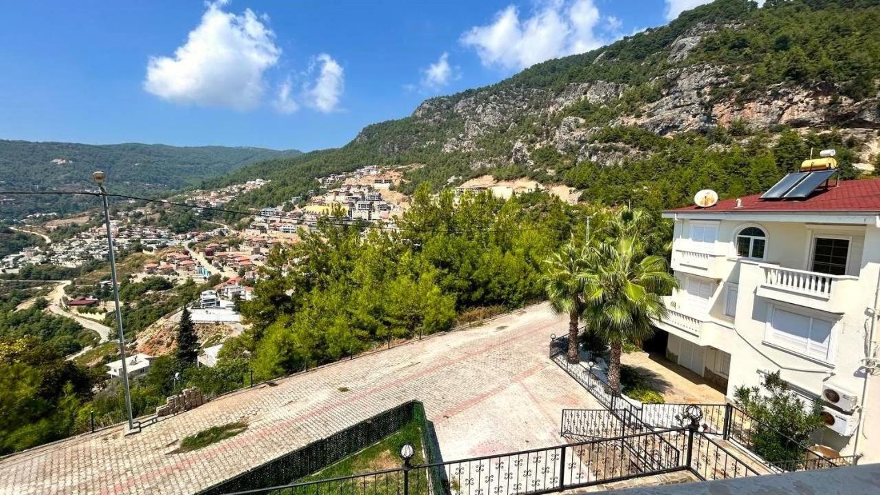 Ambiance Delux With A Private Pool And A View Alanya